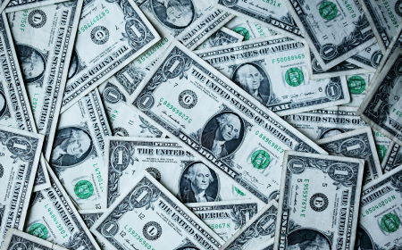 US Economy Shows Mixed Signals Ahead of 2026: Inflation, Spending, and Federal Reserve Signals Raise Concerns