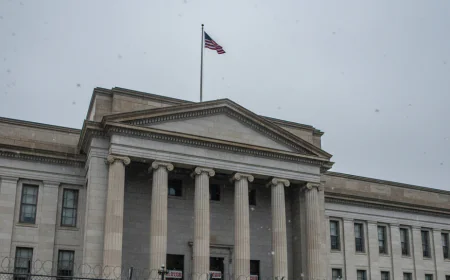 Longest US Government Shutdown Sways Public Trust Before Elections