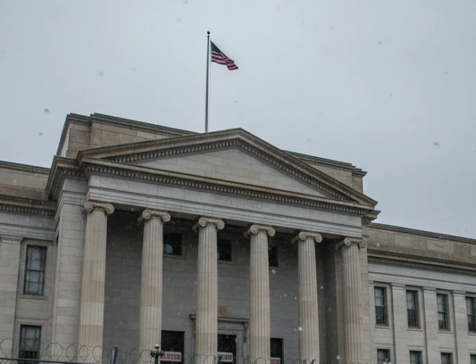 Longest US Government Shutdown Sways Public Trust Before Elections